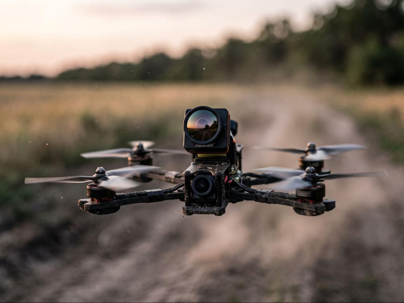 Як вибрати камеру для FPV-дрона: роздільна здатність, кут огляду та тип сенсора
