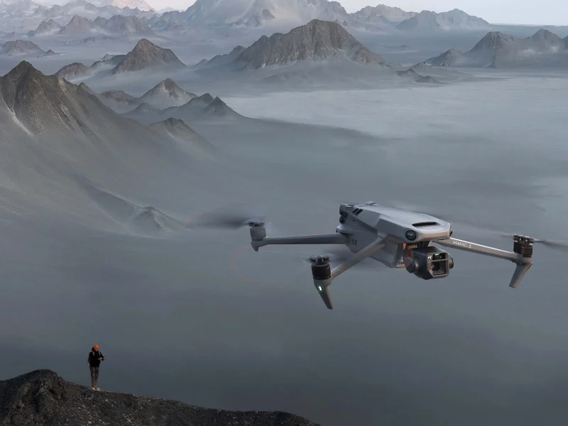 Огляд дрону DJI Mavic 3 – плюси та мінуси цього квадрокоптера