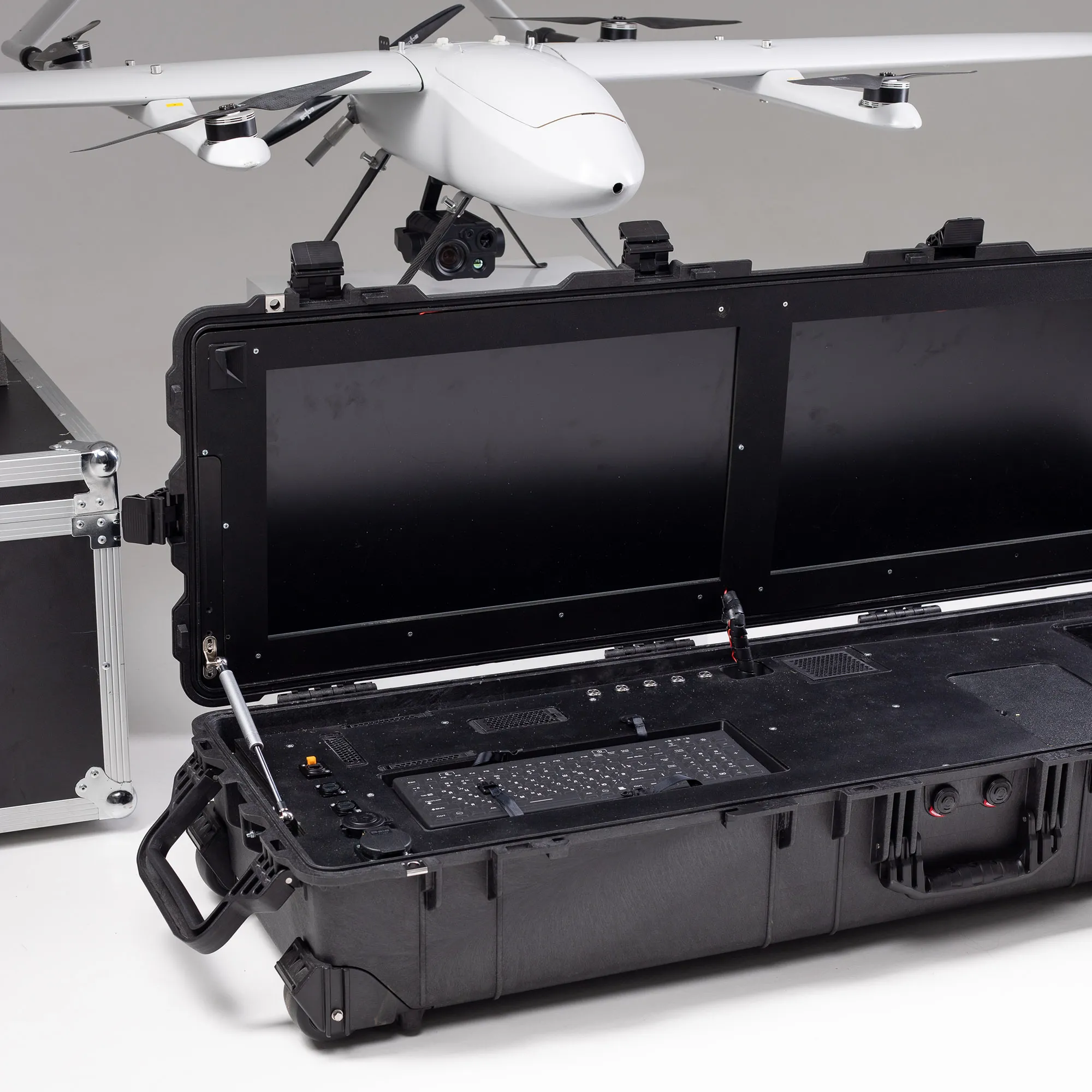 Безпілотний авіаційний комплекс “АКСІС-2500”