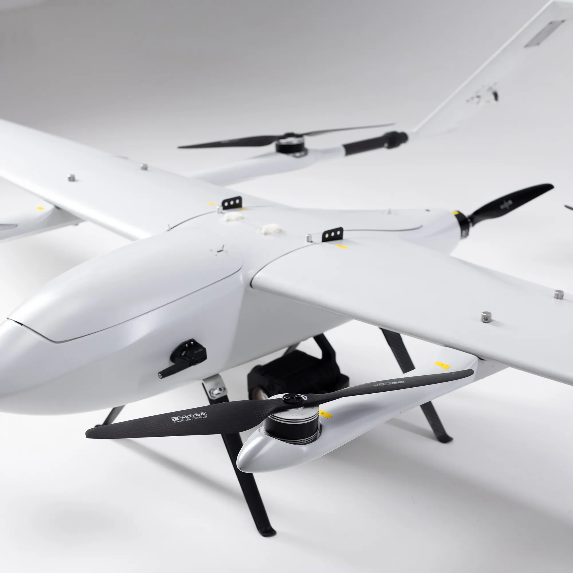 Безпілотний авіаційний комплекс “АКСІС-2500”